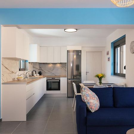 Greek Sky - New Modern Apartment With Shared Pool Tavronitis Buitenkant foto