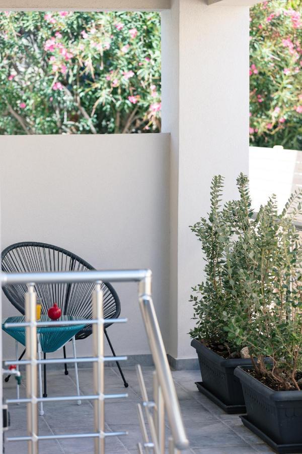 Greek Sky - New Modern Apartment With Shared Pool Tavronitis Buitenkant foto